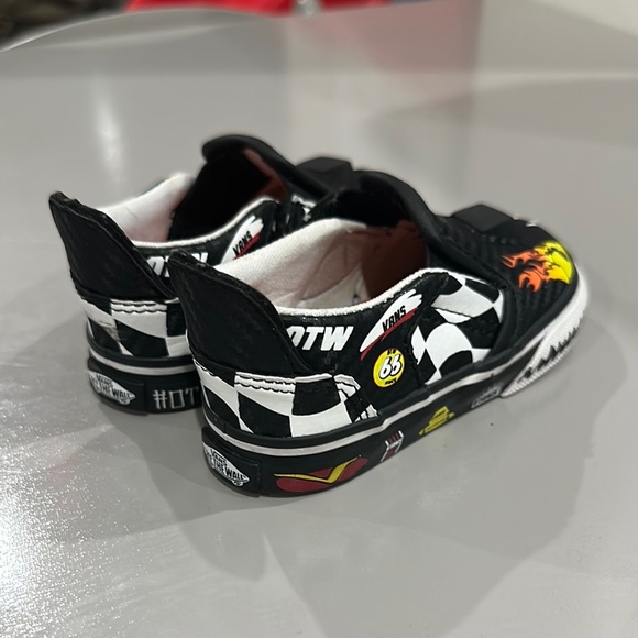 Kids Vans Racing Slide Ons - Picture 3 of 3